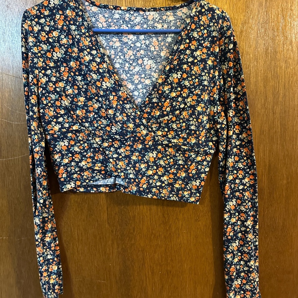 Floral V-Neck Long Sleeve Top